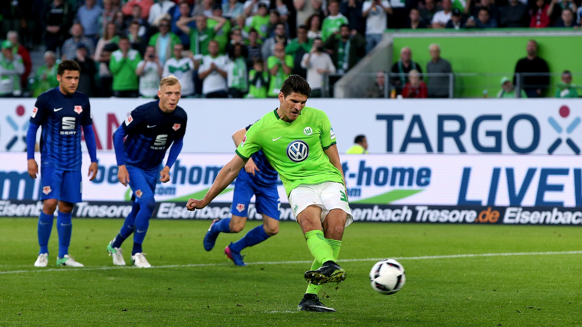 Eintracht Brauns vs Wolfsburg (01:45 – 19/10) | Xem lại trận đấu