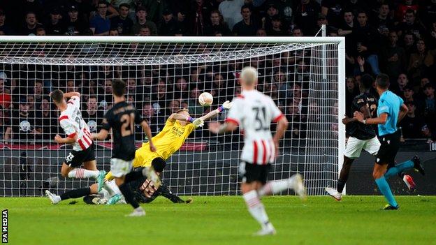 PSV Eindhoven vs Arsenal (23:45 – 27/10) | Xem lại trận đấu