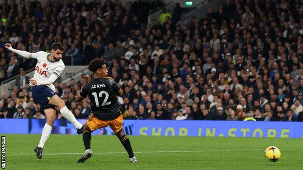 Tottenham vs Leeds United (22:00 – 12/11) | Xem lại trận đấu