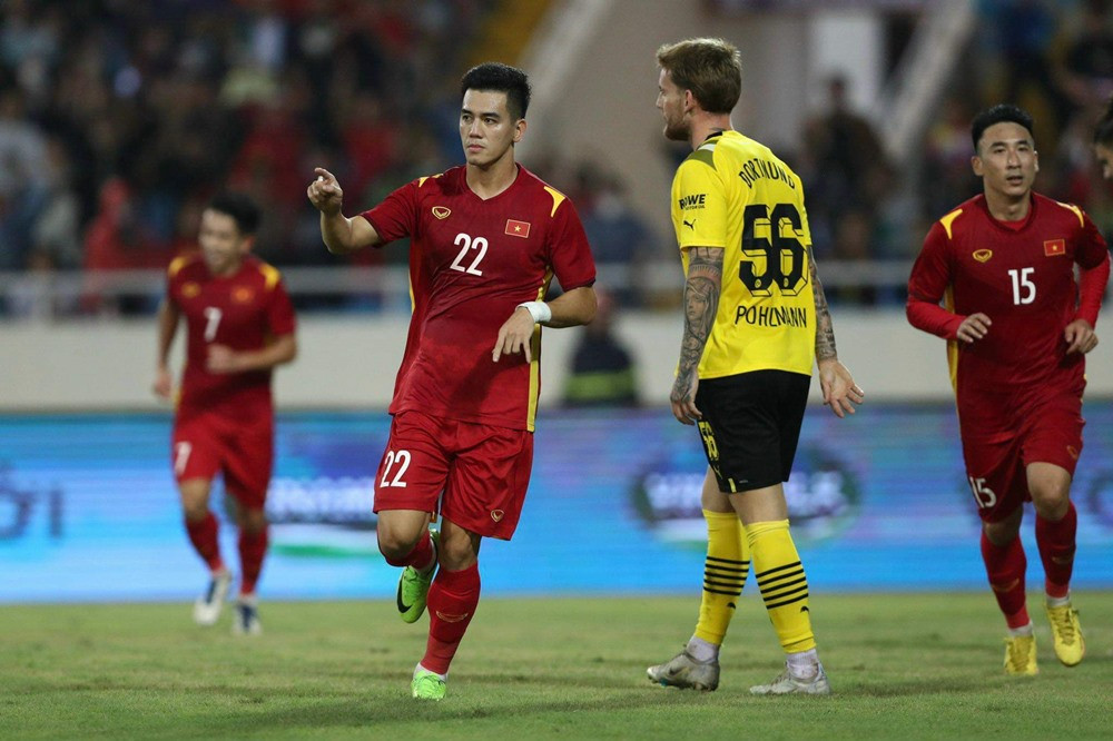 Việt Nam vs B. Dortmund (19:00 – 30/11) | Xem lại trận đấu