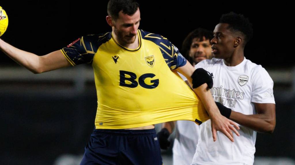 Oxford United vs Arsenal (03:00 – 10/01) | Xem lại trận đấu